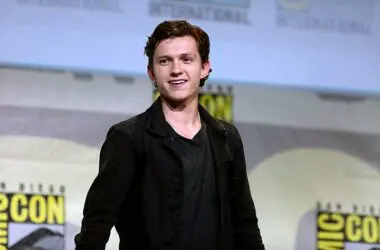 Tom Holland 28652895005