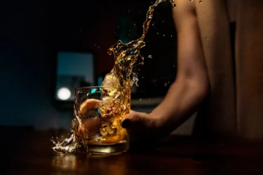 Ile kalorii ma setka? Małpka — alkohol, a treningi sportowe