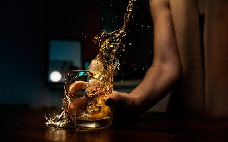 Ile kalorii ma setka? Małpka — alkohol, a treningi sportowe