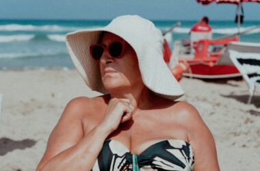 Bezpieczne opalanie: jak chronić skórę przed słońcem?