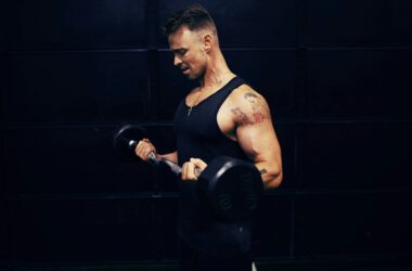 Ćwiczenia na biceps: trening na cztery sposoby 10 Ćwiczenia na biceps: trening na cztery sposoby