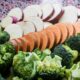 Dieta paleo: zdrowy i szczupły jak jaskiniowiec?