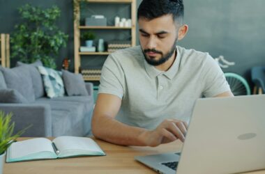 Jak wyjść z finansowego kryzysu? 13 Jak wyjść z finansowego kryzysu?