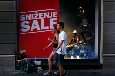 Must have: 11 rzeczy, które warto kupić na letniej wyprzedaży