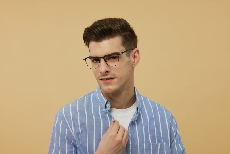 Smart casual męski – zasady łączenia elegancji z codziennym luzem 5 20260410132434 g200754f449c279d85b8fb7832bf465c1b03a25276309e9ec4175f445d06aff48d5ad0d6f10b55bf3665ef53bff3f6cc66a97b5dc1d3e3f9110151913caab8420 1280.jpg.jpg