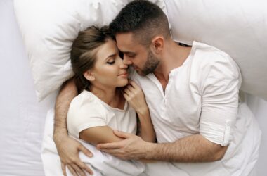 Pozycje seksualne: głębsza penetracja 14 Pozycje seksualne: głębsza penetracja