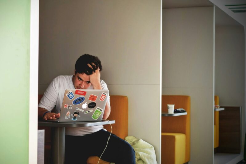 600 osób traci pracę, odprawy do 400 tys. zł — jak przygotować się na zwolnienie grupowe 5 600 osób traci pracę, odprawy do 400 tys. zł — jak przygotować się na zwolnienie grupowe